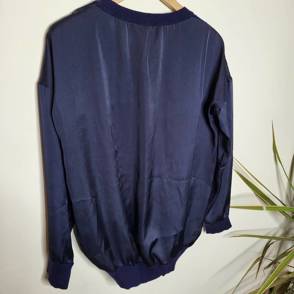 Amanda Wakeley Satin Paneled Cashmere and Wool Blend Sweater Navy - Picture 6 of 11